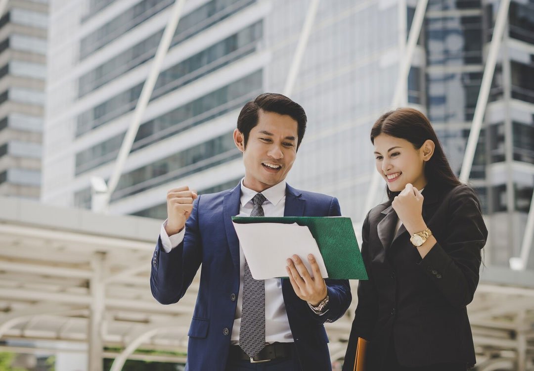 How-to-choose-the-right-buyer-for-my-business